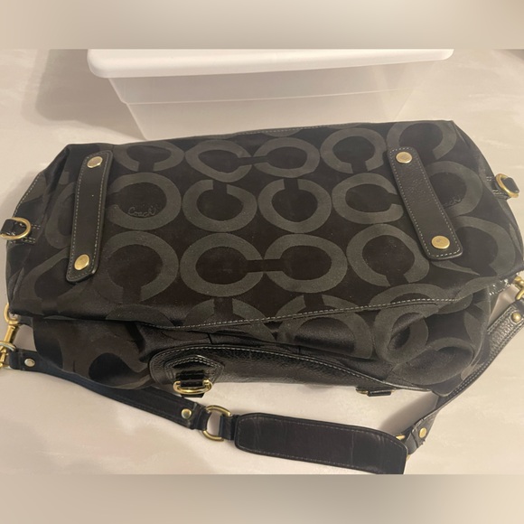 Coach Ashley Signature Satchel Gold Hardware - Picture 6 of 7